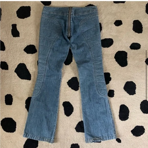 ISO These Rufskin zipper jeans!! Please message me if you have